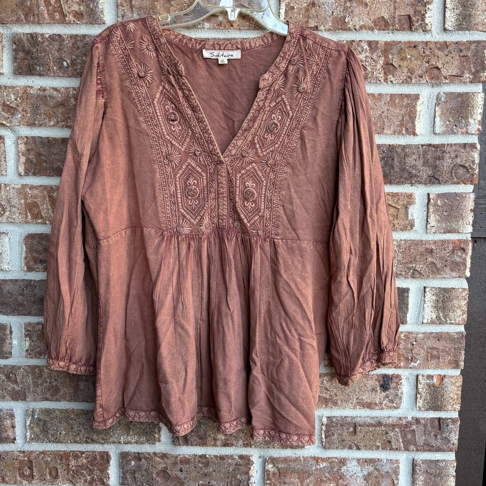 Solitaire Embroidered romantic V-Neck Blouse